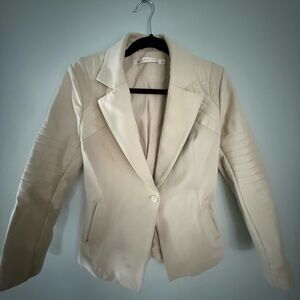 Blanc Noir Cream Single-Button Tailored Blazer